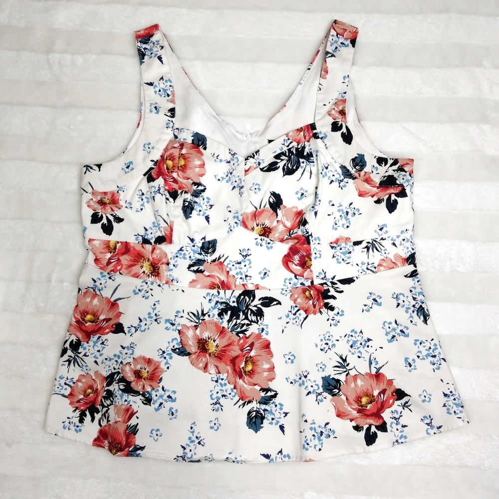 Torrid Floral Pengelium Tank Top White Size 2 / 2X